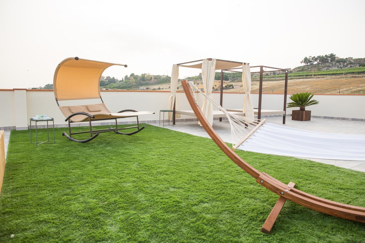 Attico Hotel กานิกัตติ ภายนอก รูปภาพ
