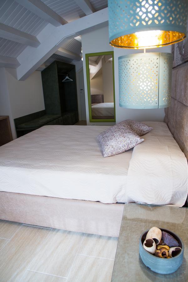 Attico Hotel กานิกัตติ ภายนอก รูปภาพ