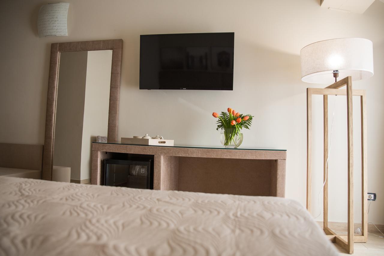 Attico Hotel กานิกัตติ ภายนอก รูปภาพ