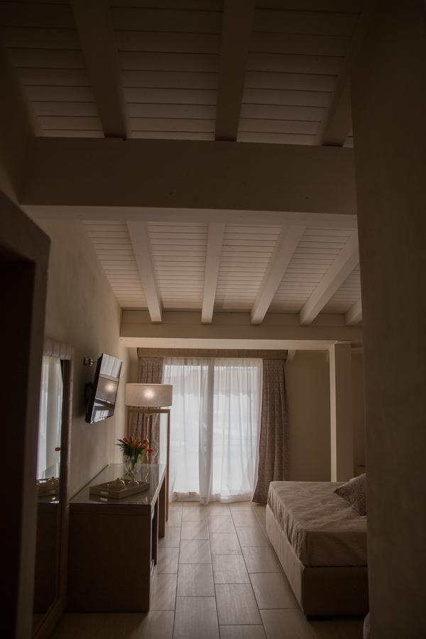 Attico Hotel กานิกัตติ ภายนอก รูปภาพ
