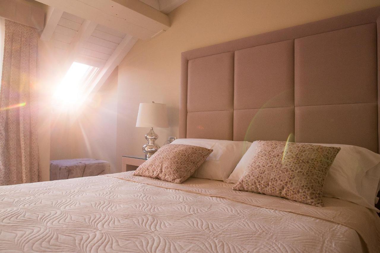 Attico Hotel กานิกัตติ ภายนอก รูปภาพ
